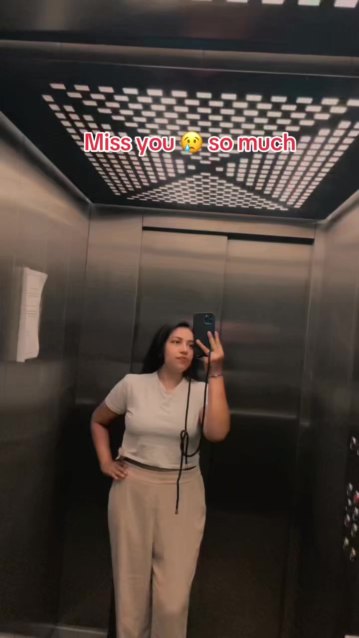 @🍷