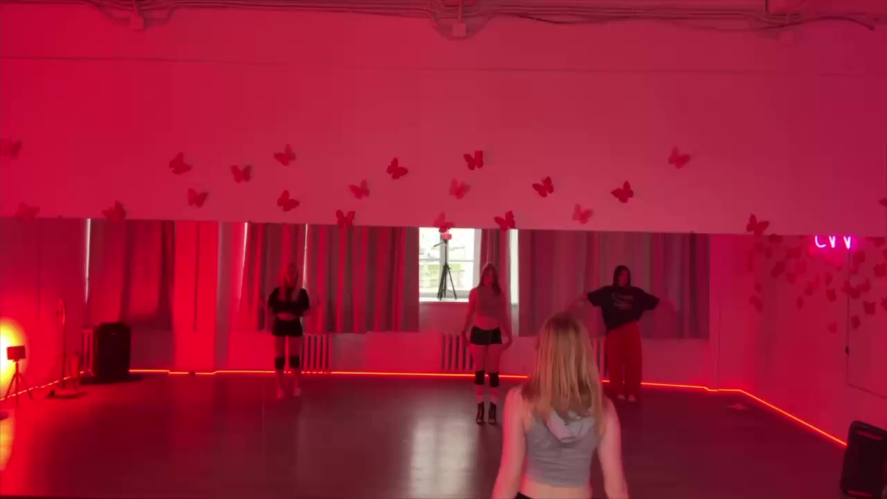 @VVS DANCE STUDIO