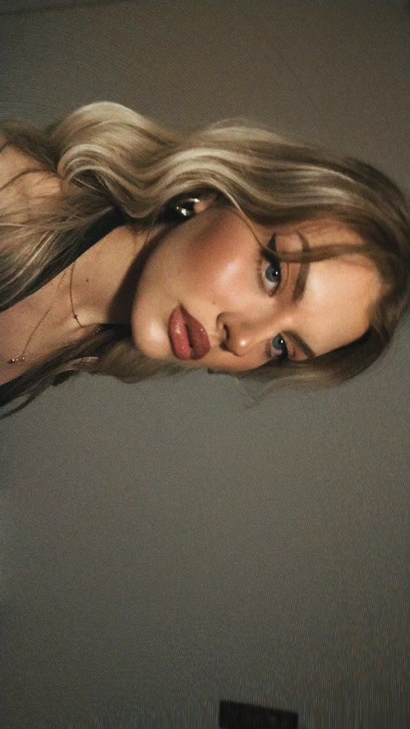 @isidora
