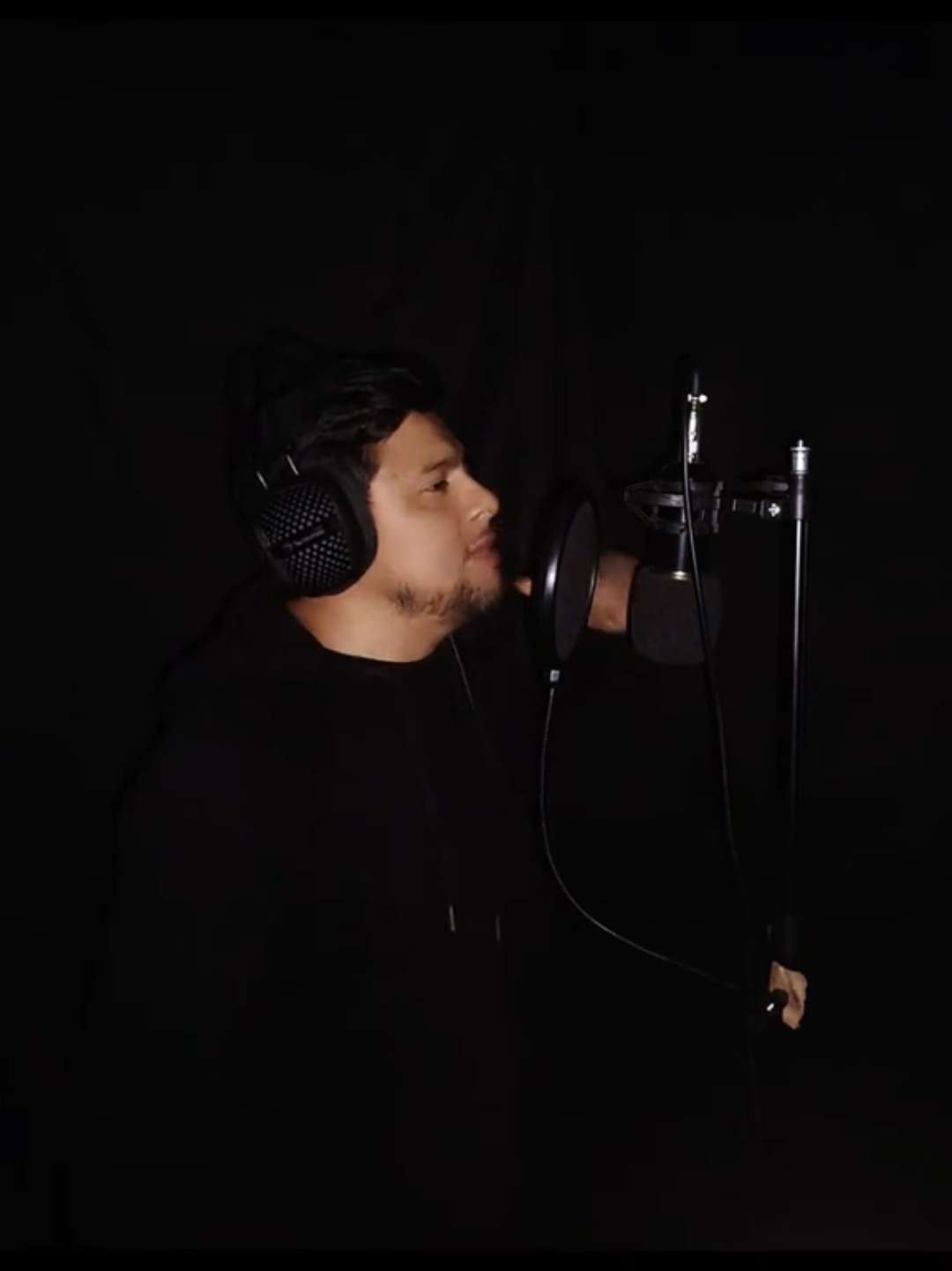 @Abg. Miguel González