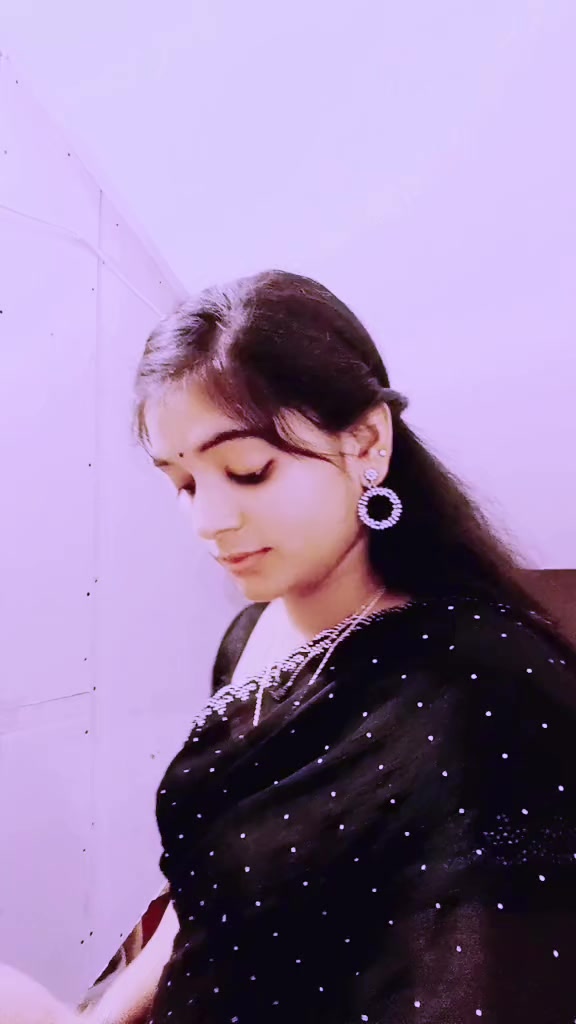 @ఆంధ్ర అమ్మాయి 🫰