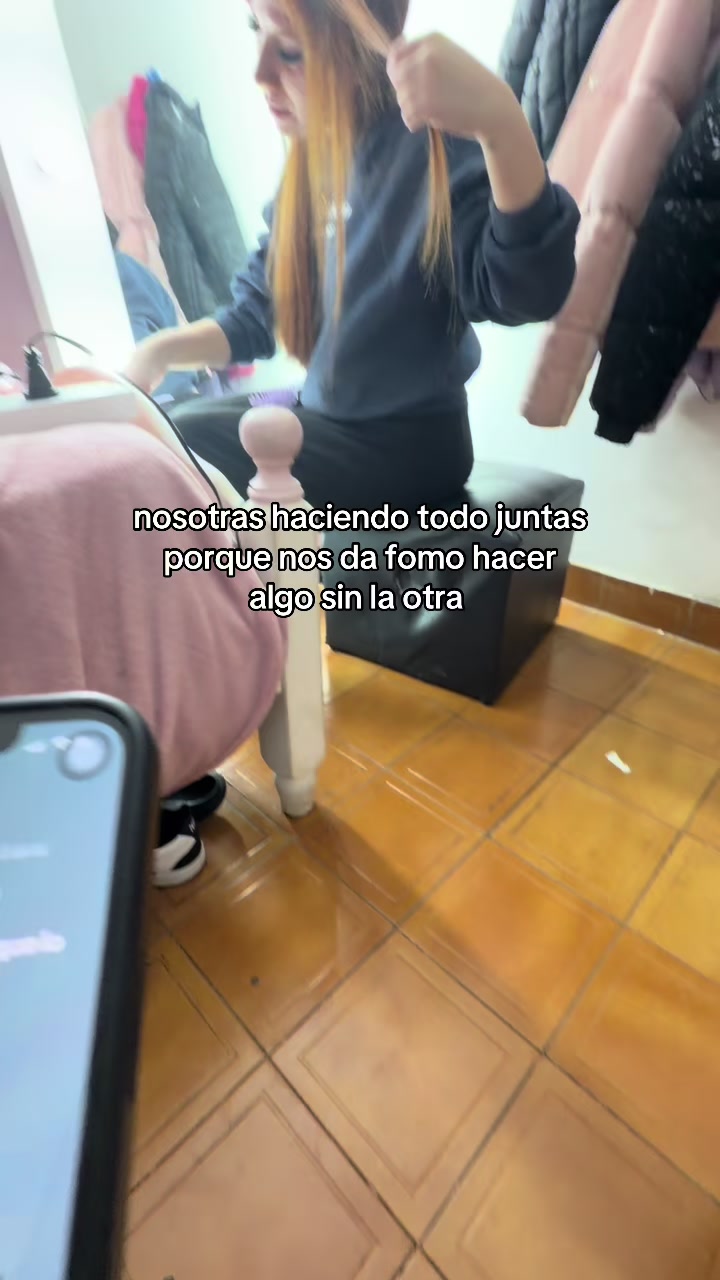 @mo