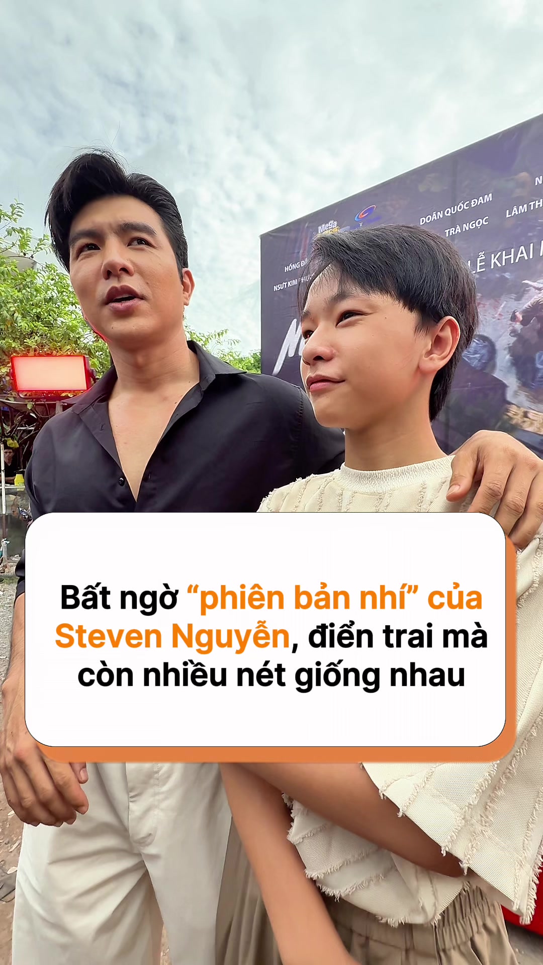 @H&oacute;ng Showbiz Việt
