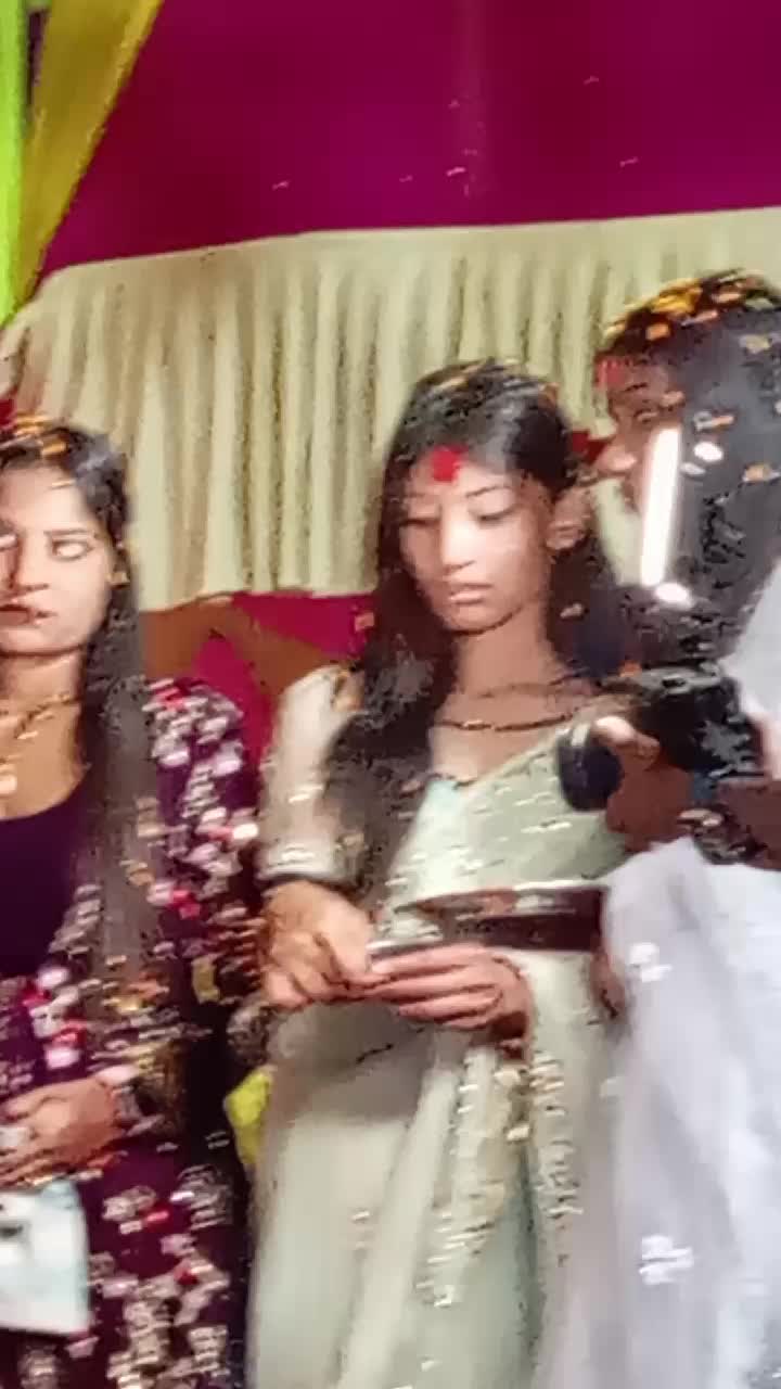 @Pagal ko gf kastw hola