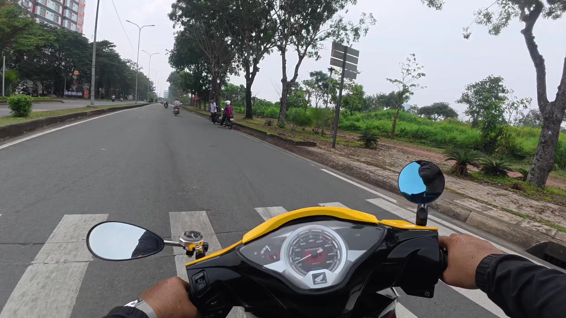 @Long Quận 9