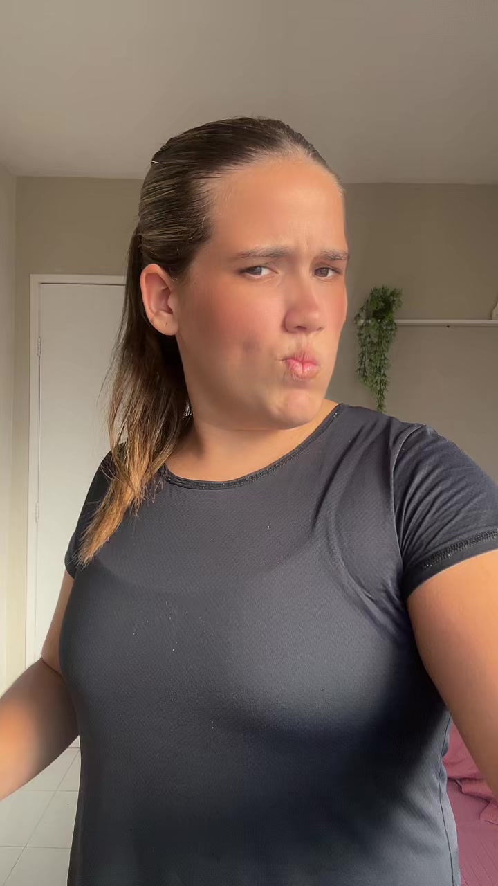 @cllaragoes