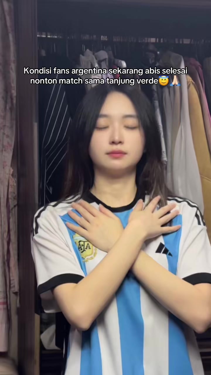 @Angietaniaa