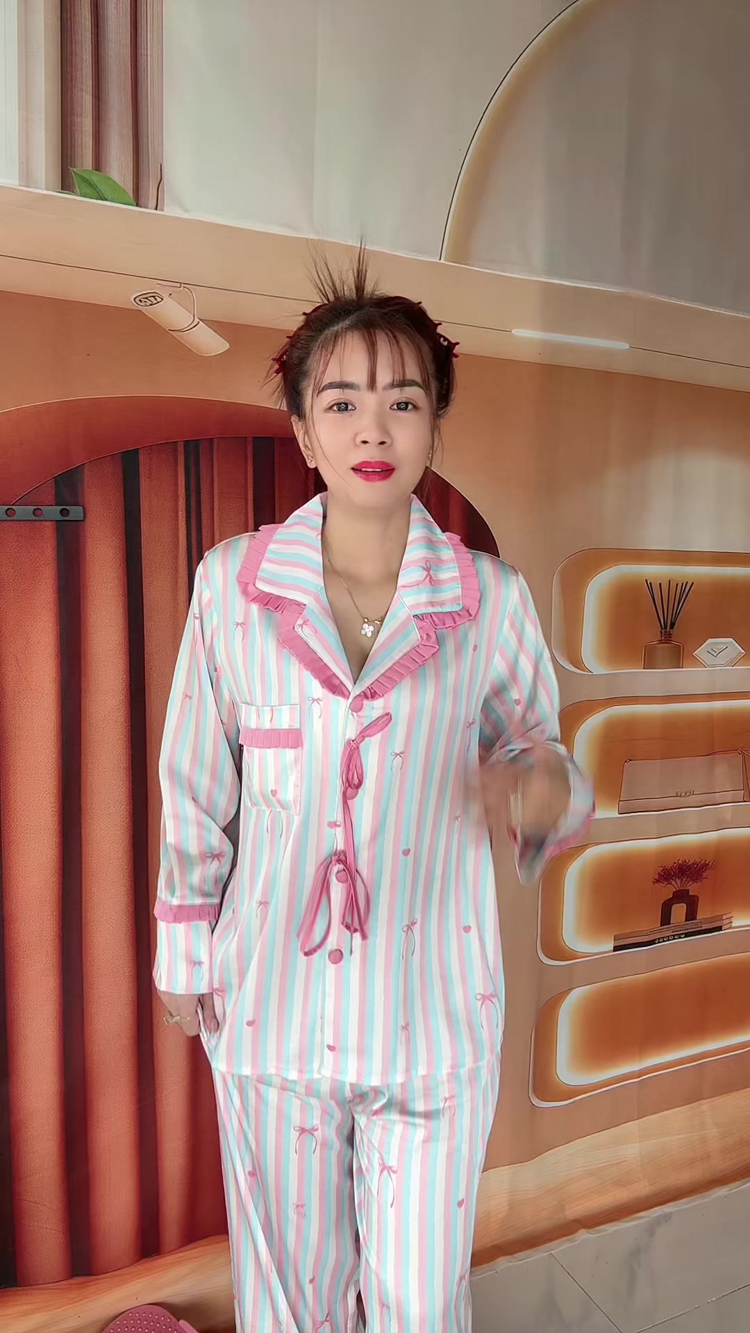 @Em Cẩm N&egrave;
