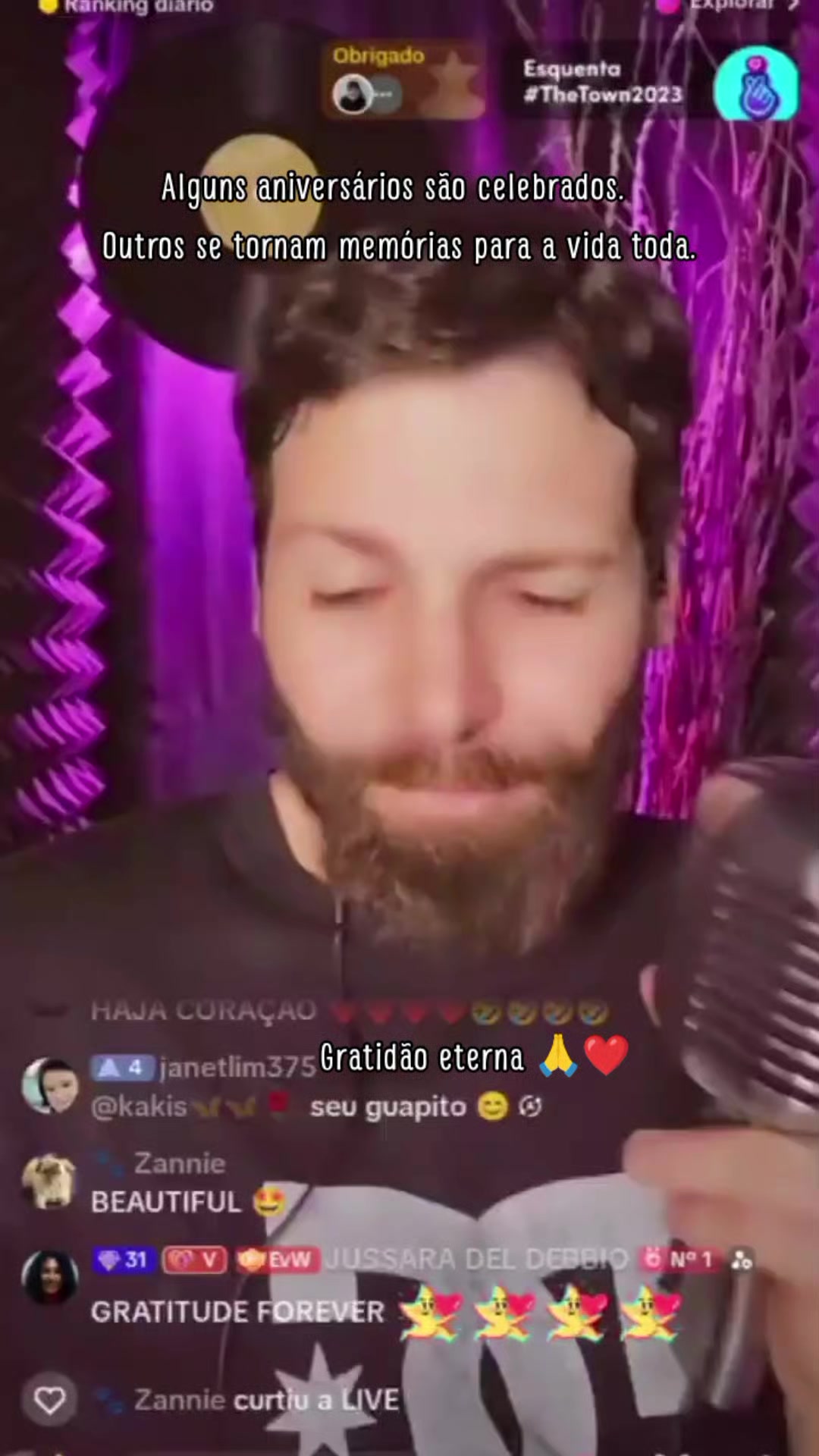@JU DEL DEBBIO