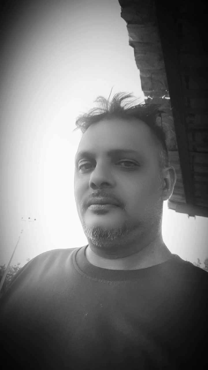 @Arif. Aziz. Khan🇹🇿