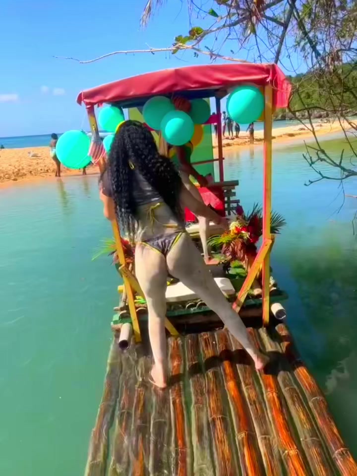 @Tour Life With Epic🇯🇲