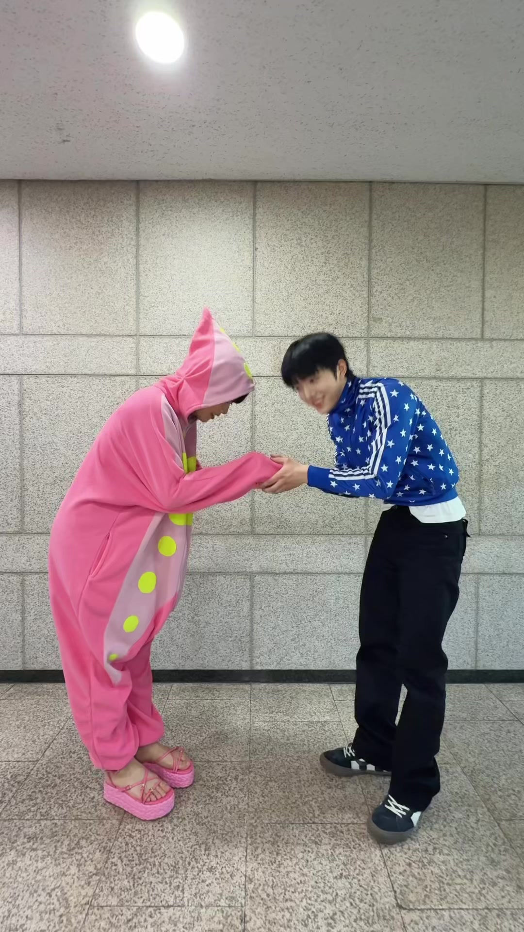 @비비 (BIBI)