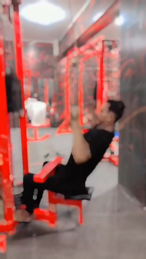 @sad gym boy 💪😔💪
