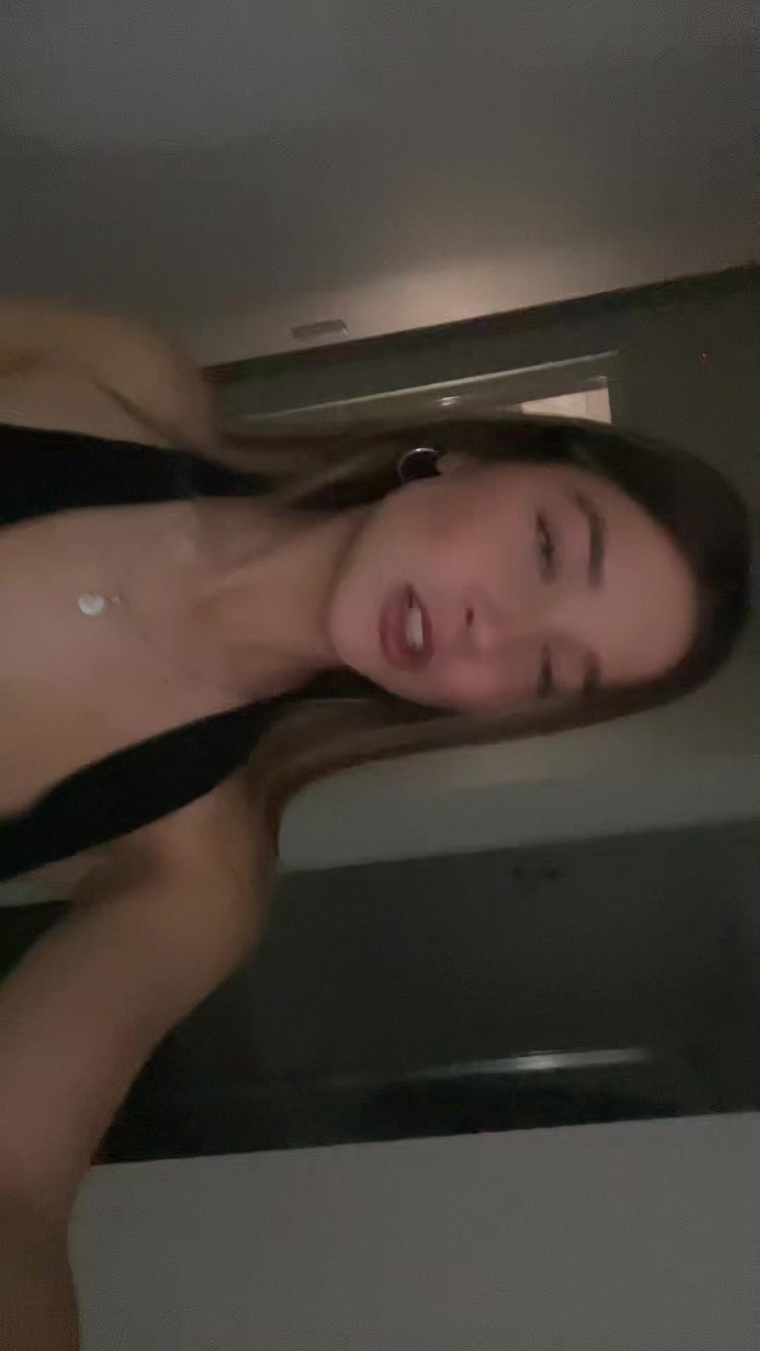 @anaiyax2