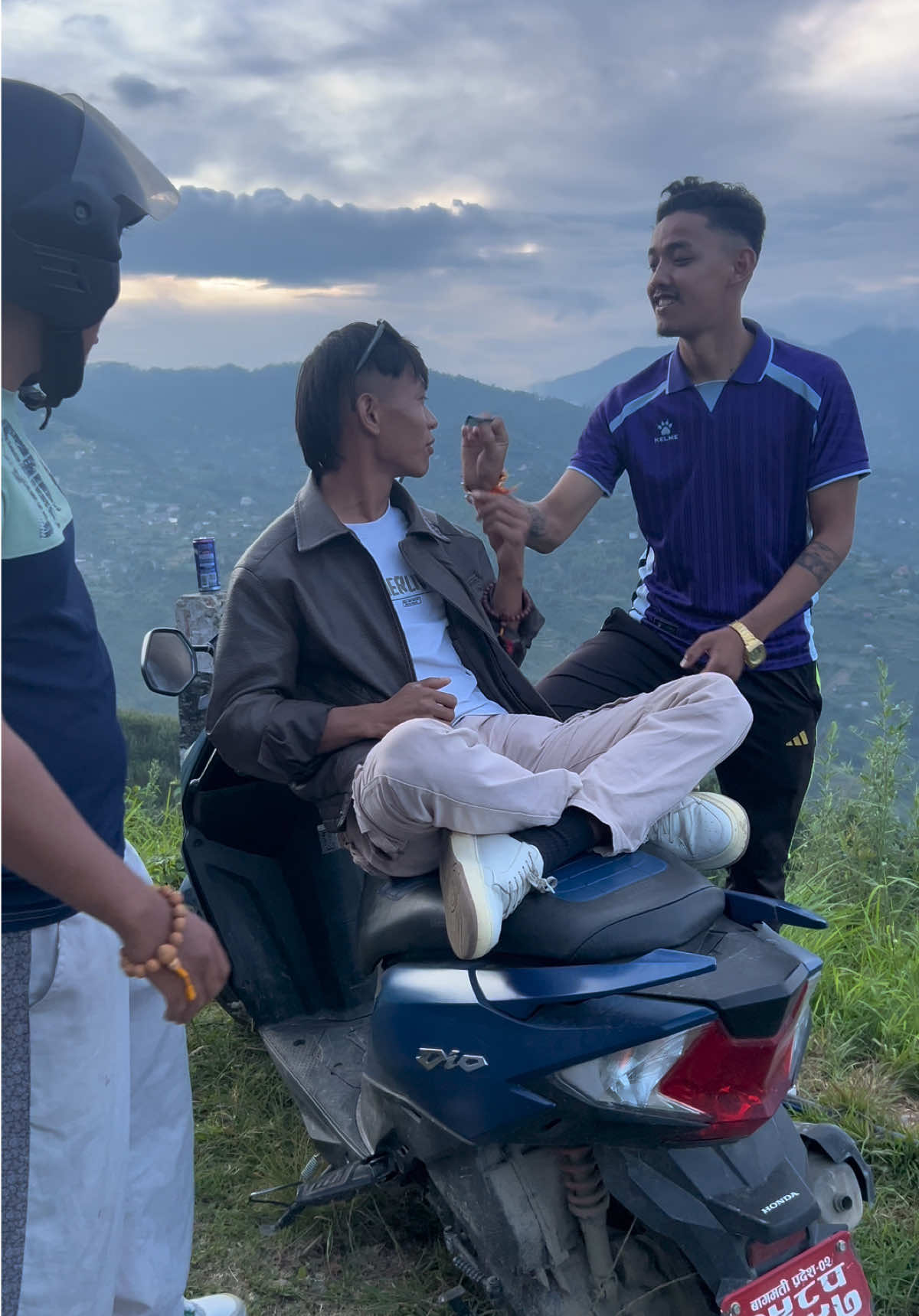 @Blon Raja👑