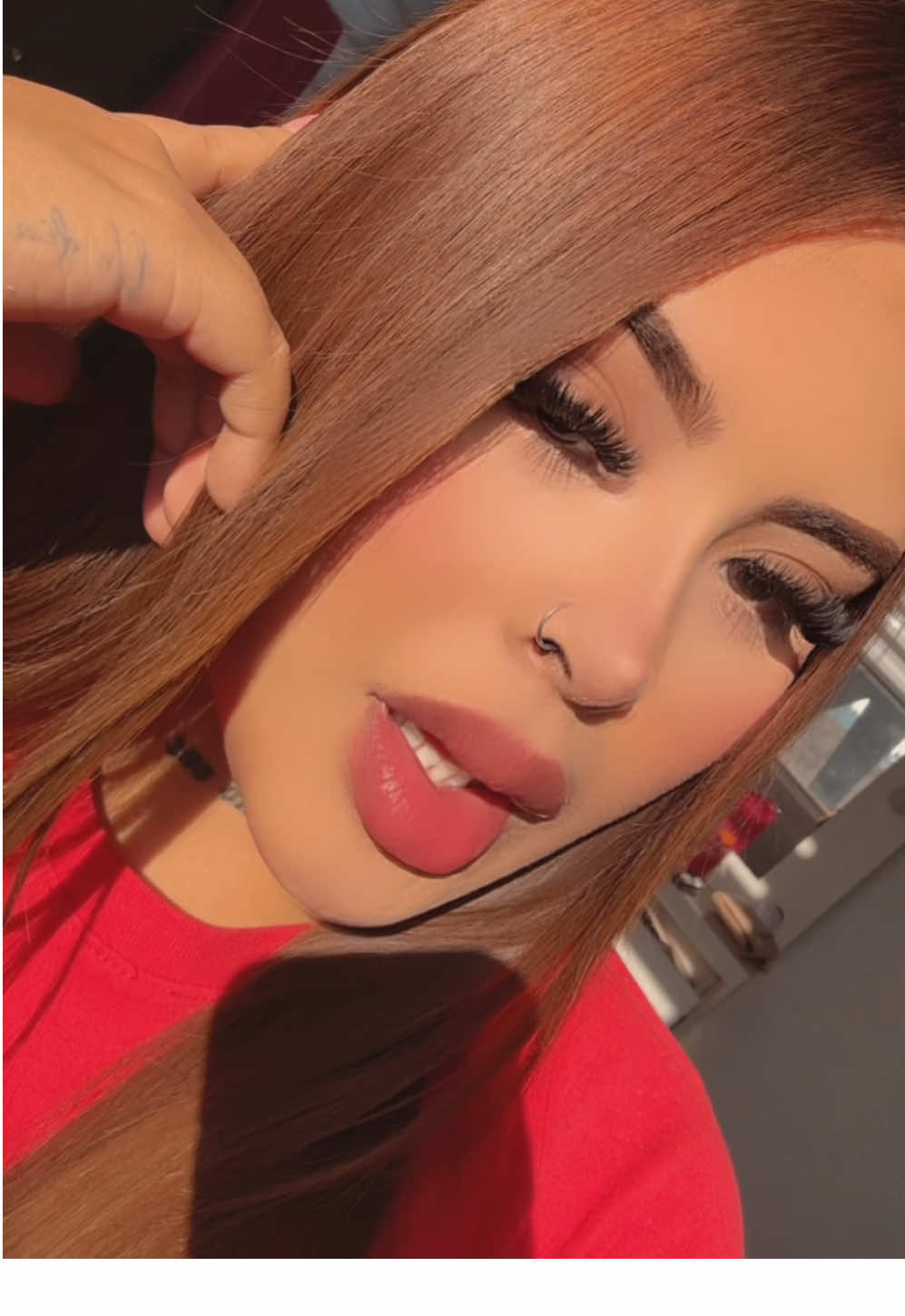 @𝒱