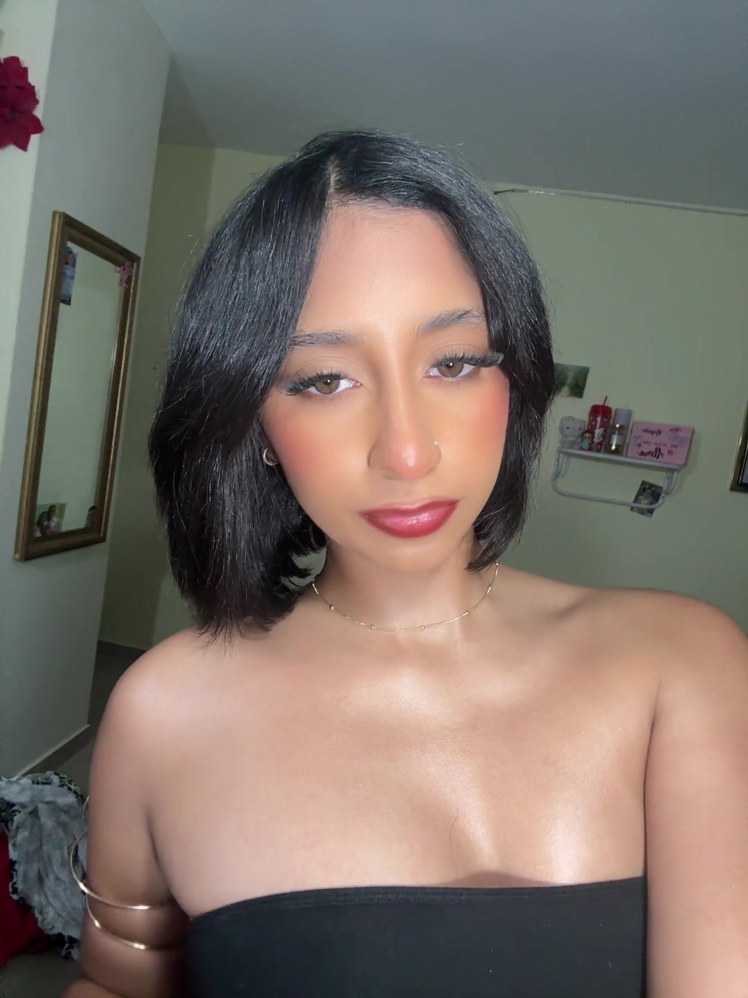 @👱🏽&zwj;♀️