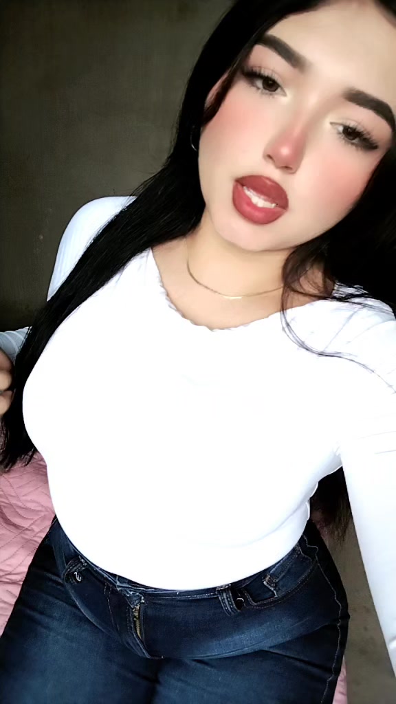 @Naomi Reyes🍒