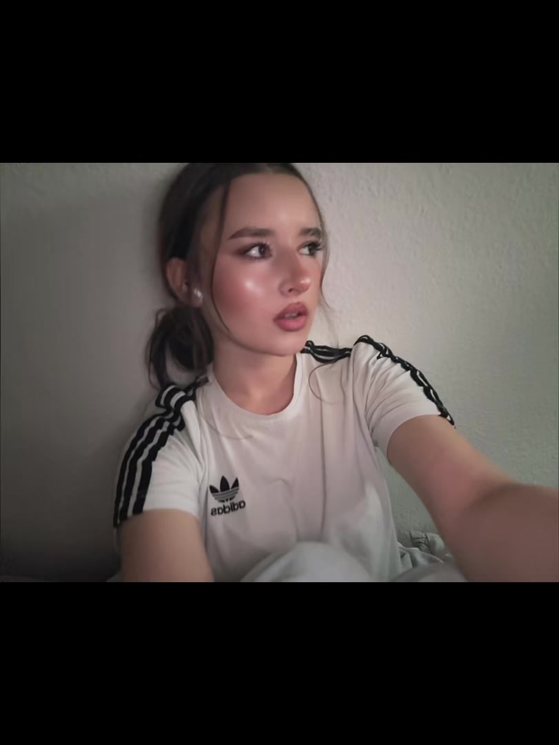 @𝔜𝔲𝔩𝔦✫