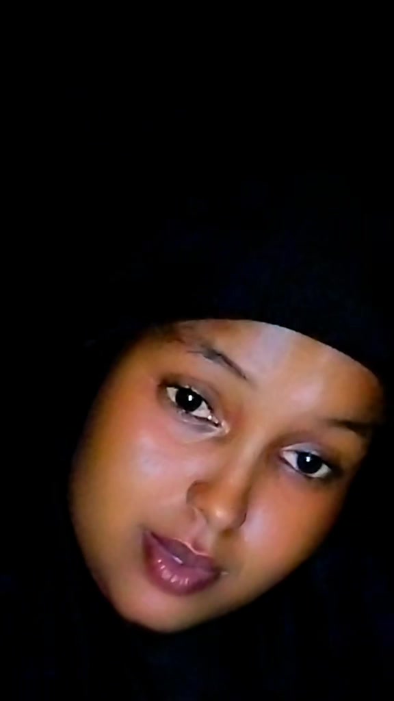 @dhashi reer  ayaanle