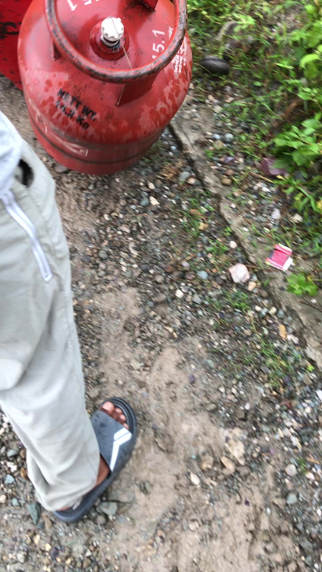 @मौसम कुलुङ