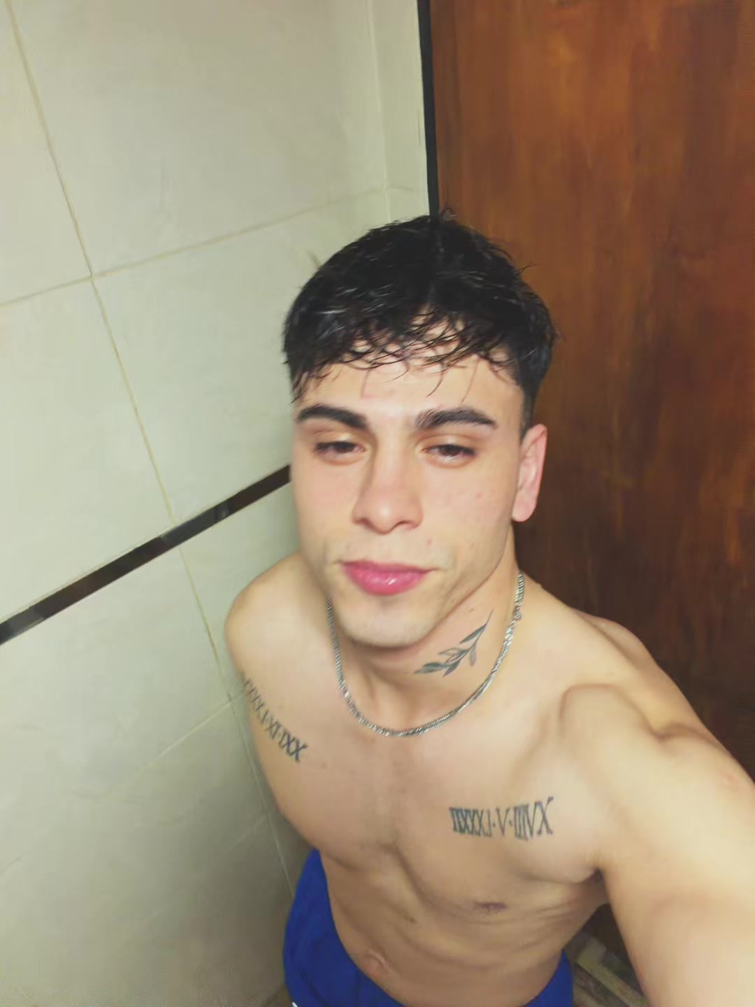 @El chico de la ducha