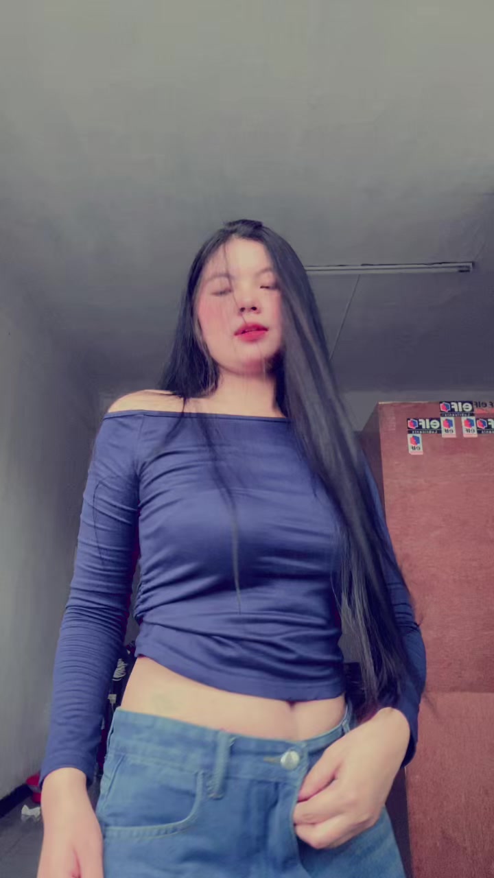 @🦋Nang Khin Moe🦋( ခင်မိုး )🍃