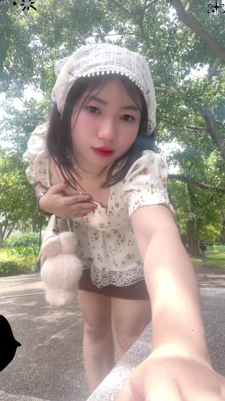 @Hnin 💙🌻