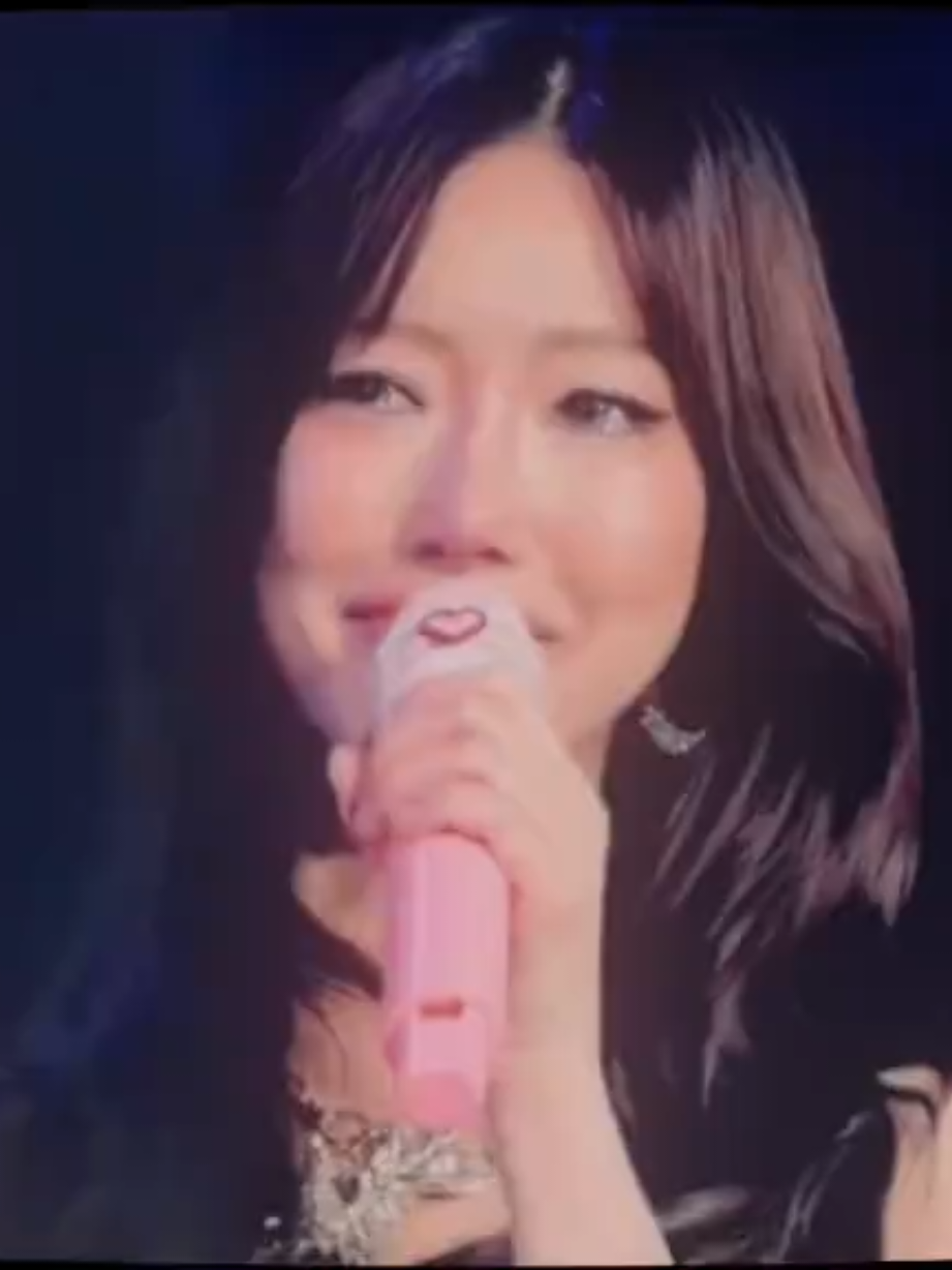 @๐ซ๐ฑ(โแดฅโส)
