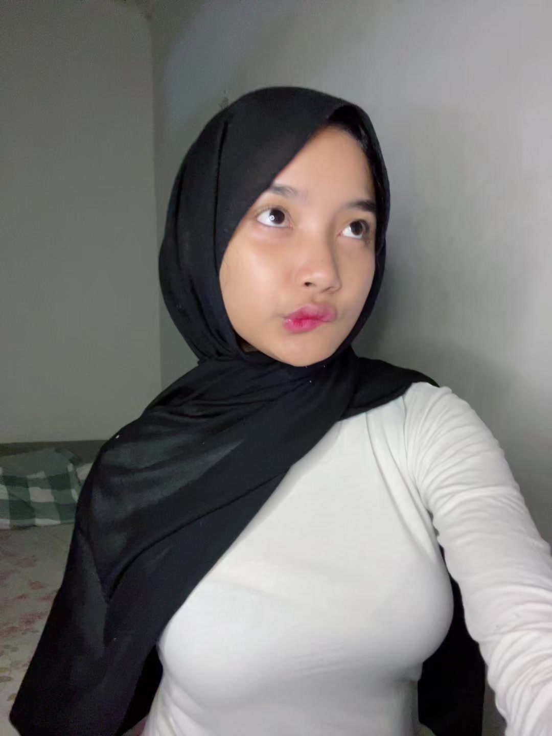 @Rr. Athaya