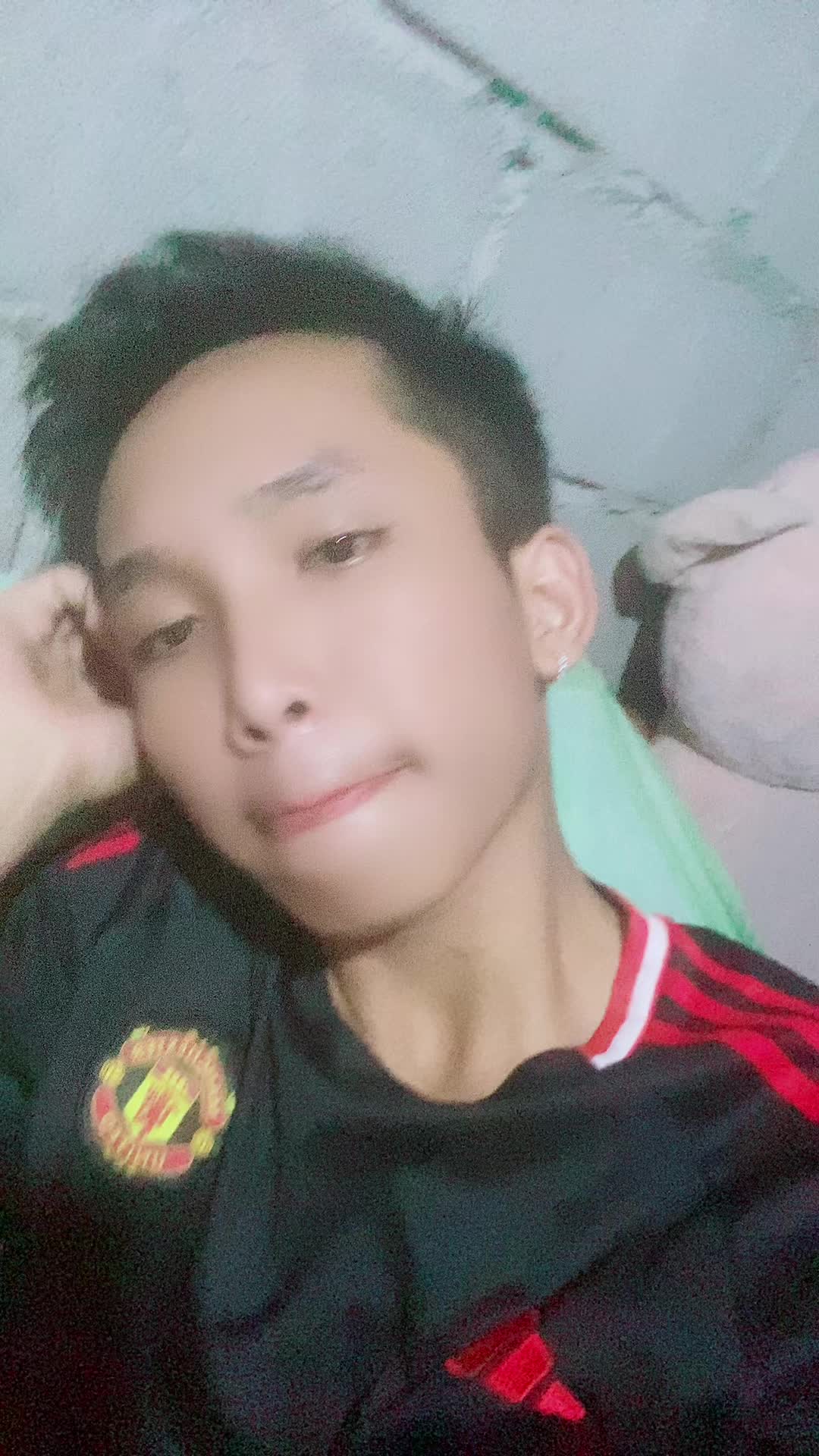 @Roth🖤