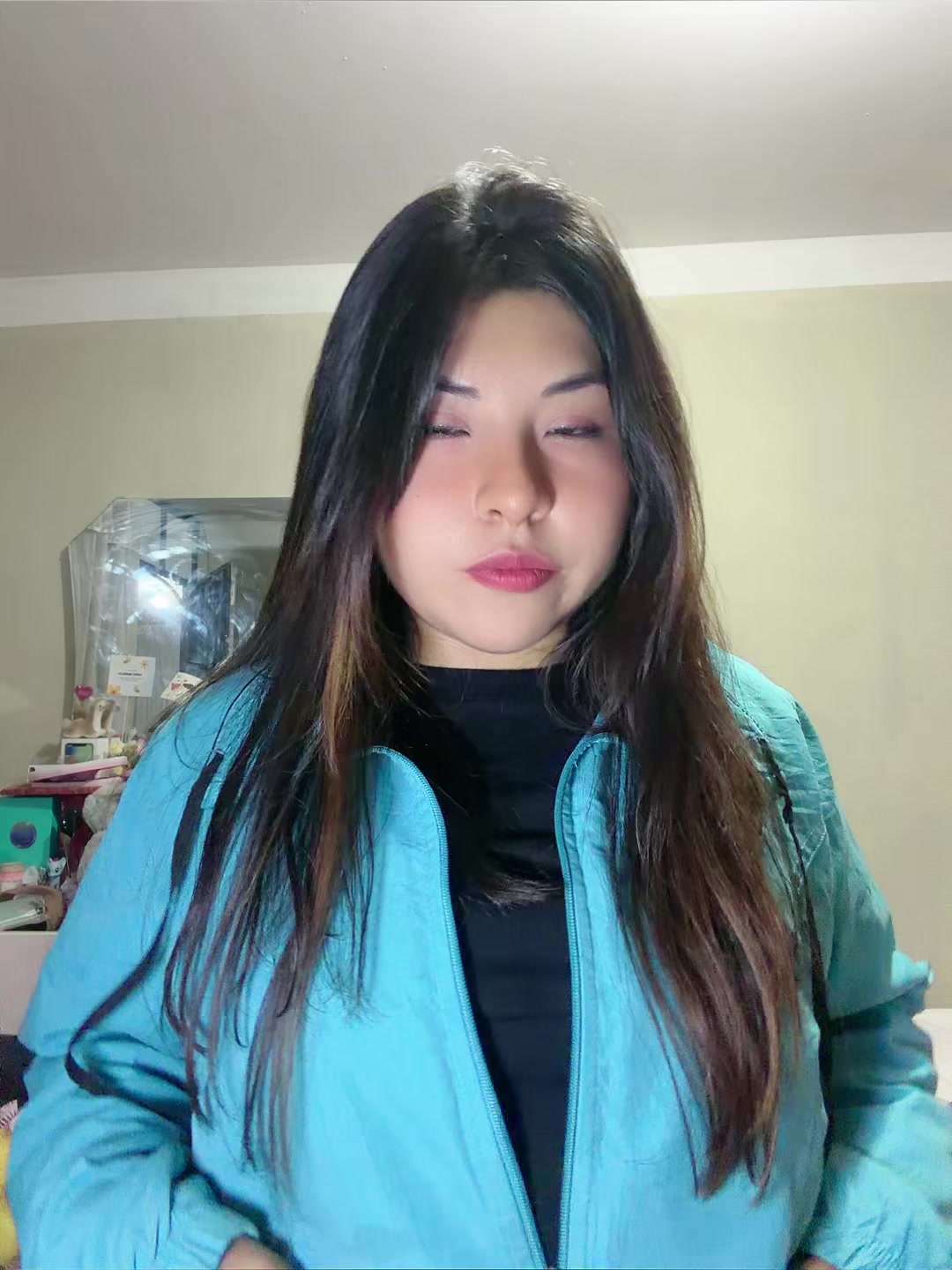 @Vivi