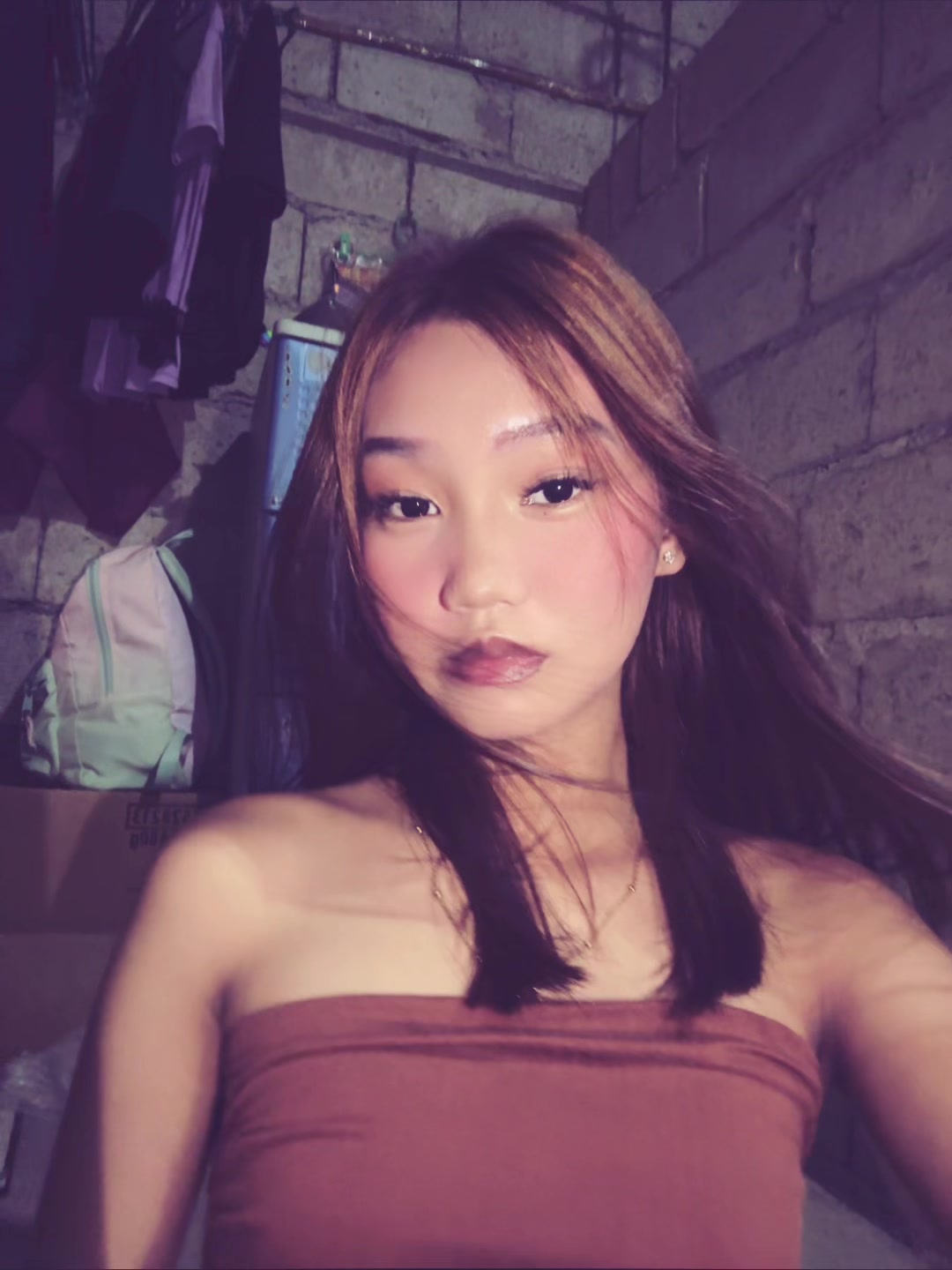 @axyzas