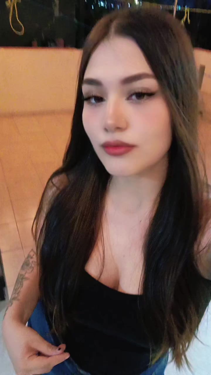 @Samantha Nallely