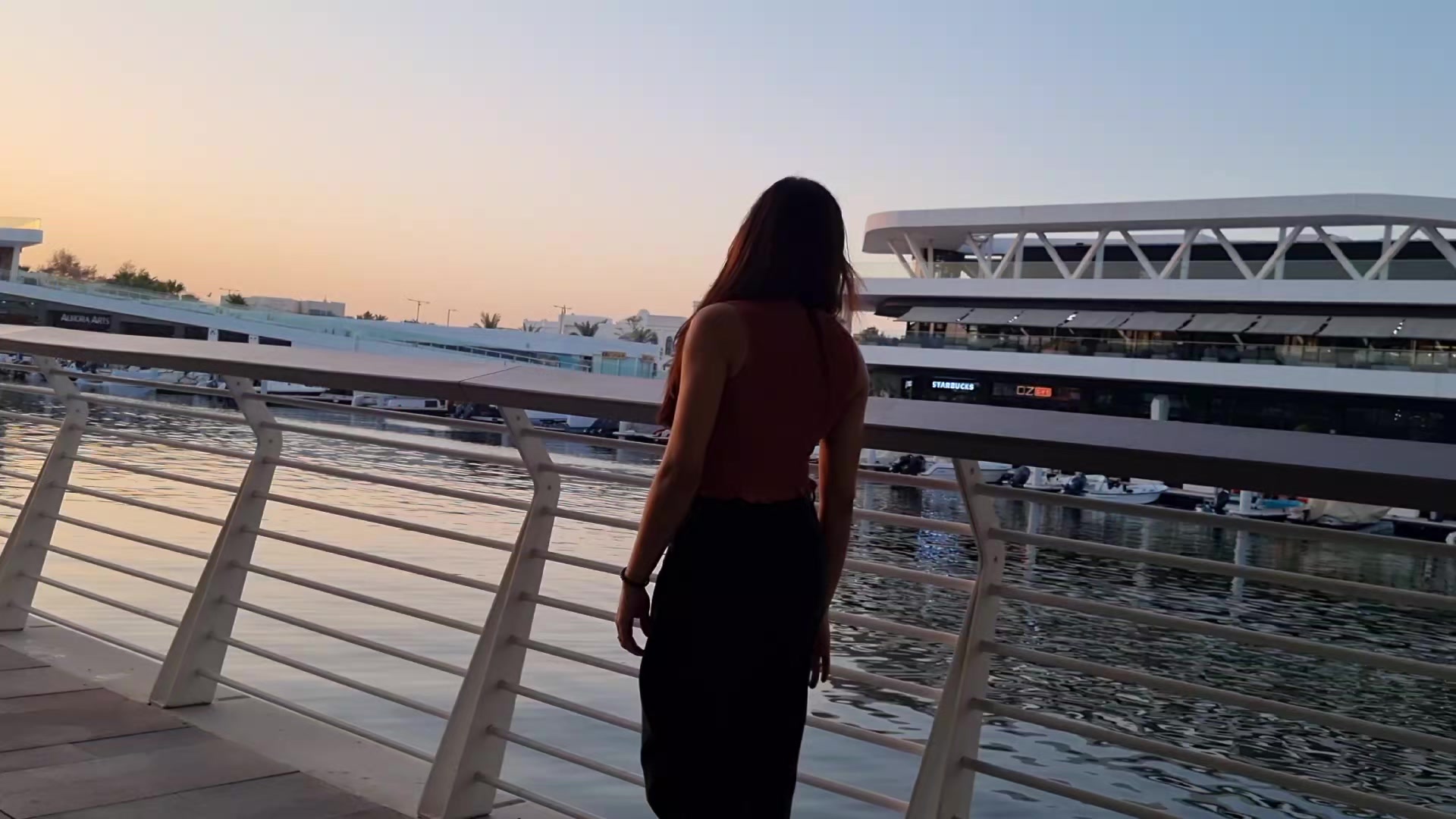 @raveenakani