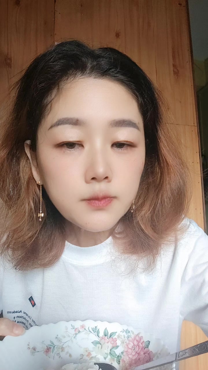 @Kachin Lady đđđ