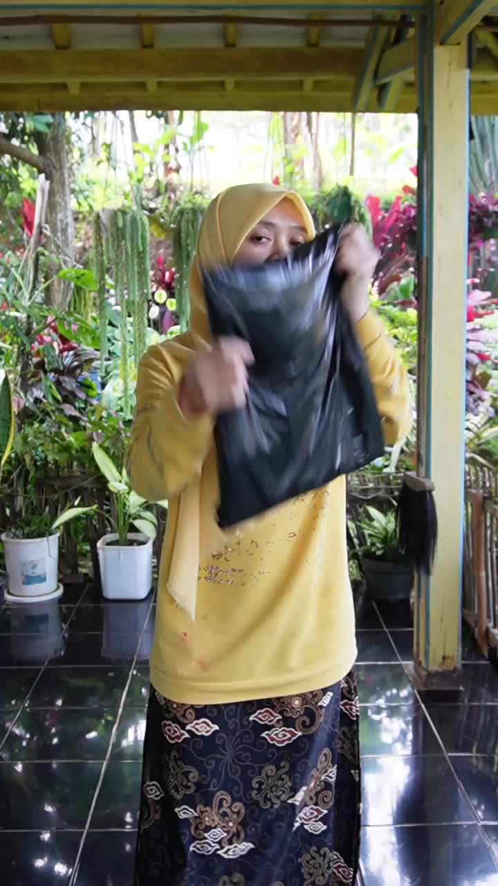 @Yuni Racun Fashion