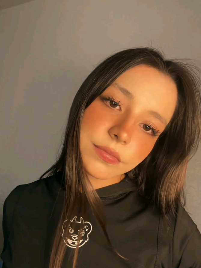 @Xx_𝗉𝗋𝗂𝗇𝖼𝖾𝗌𝗌_𝗑𝖷