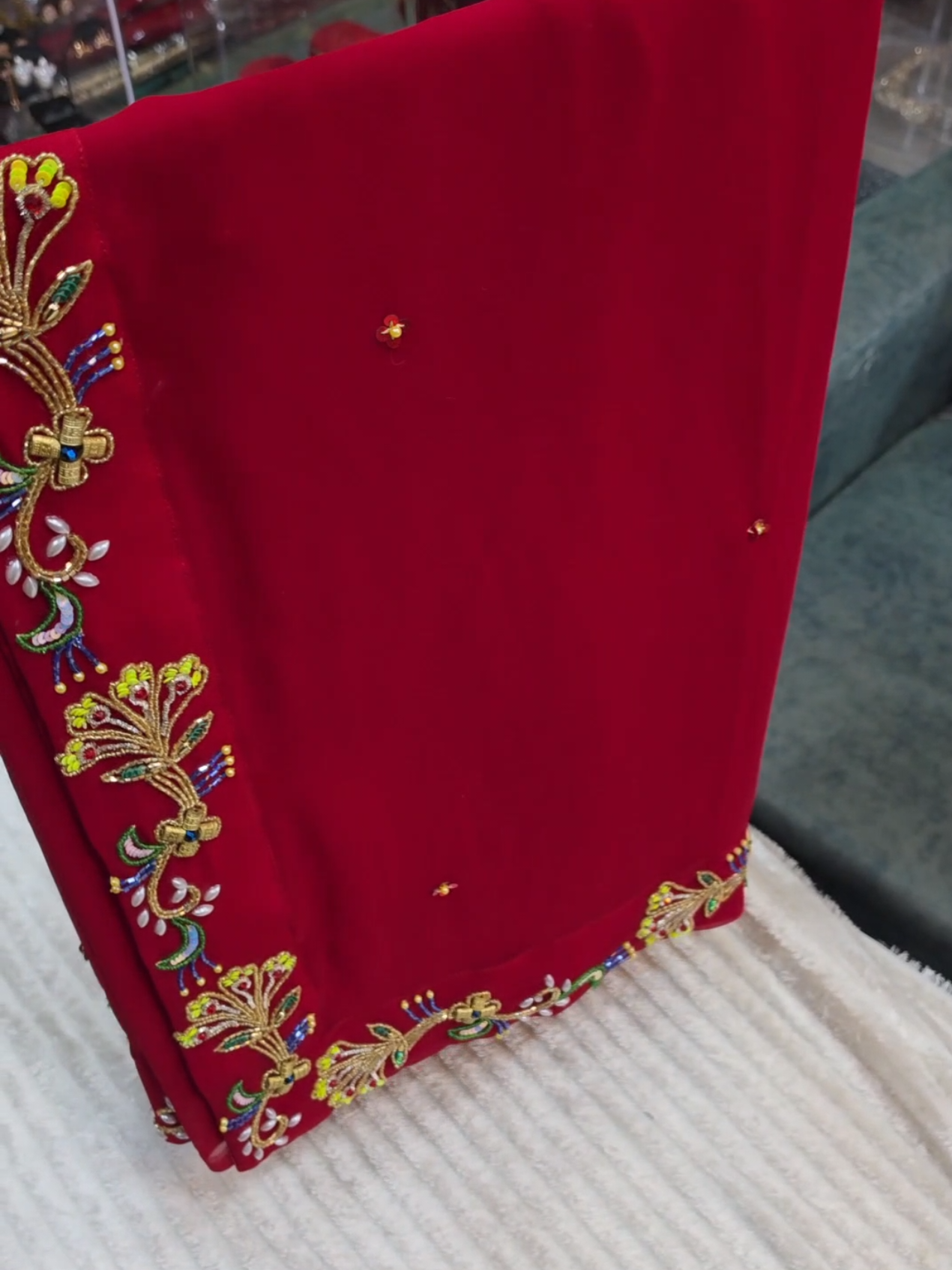 @Ladiesday Boutique - Santoshi