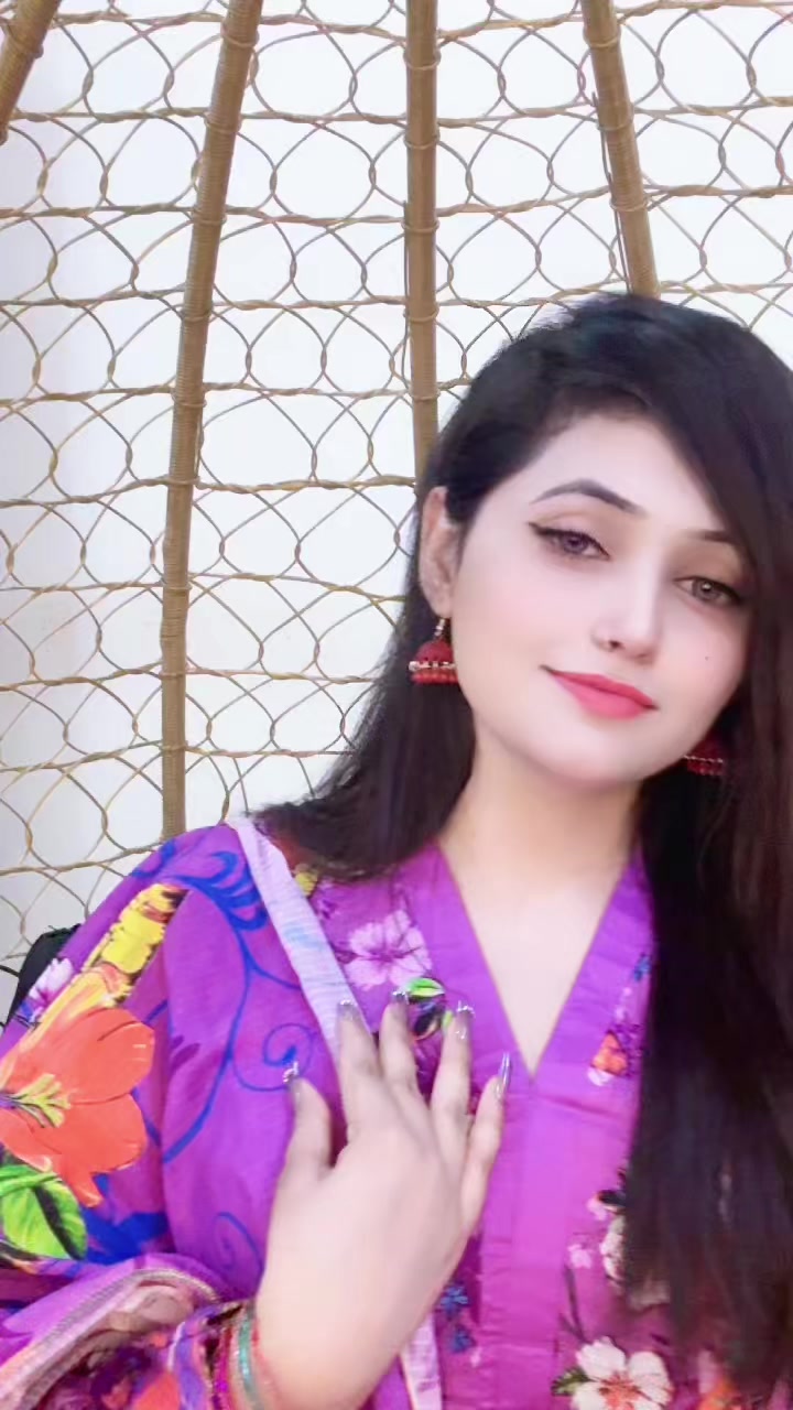 @Charming Queen 👸