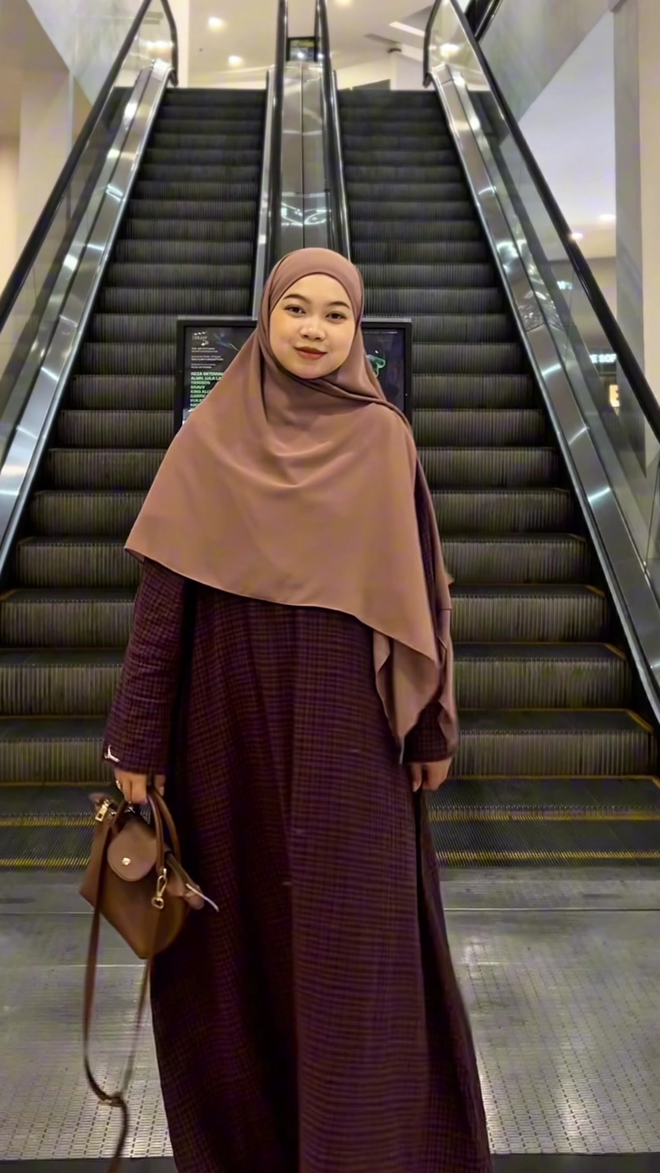 @Maryamzali
