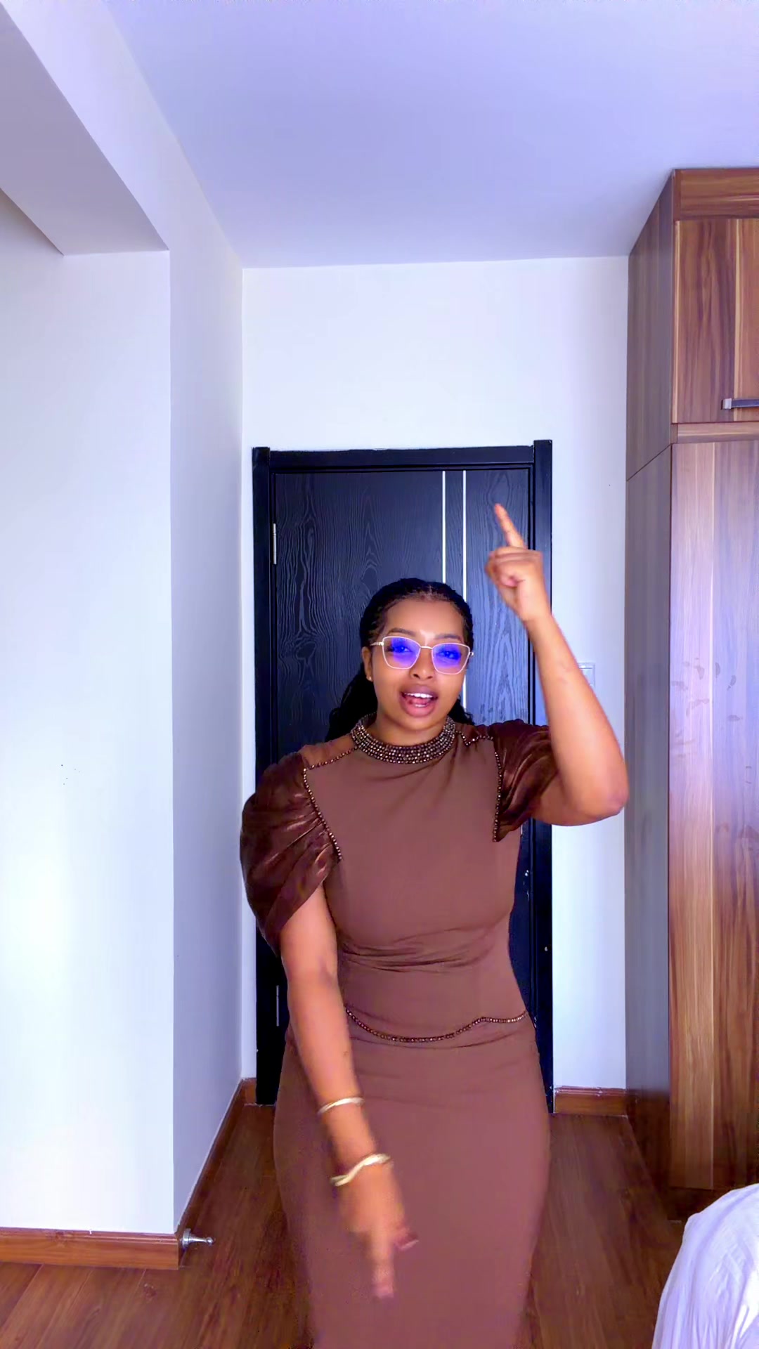 @naomikuria