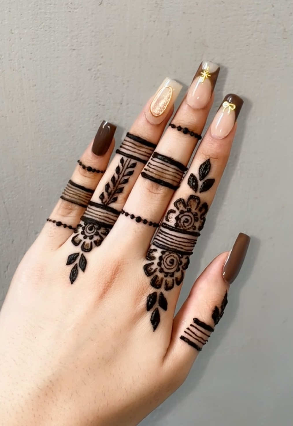 @Henna by Laraib Faisalabad🥀🔥