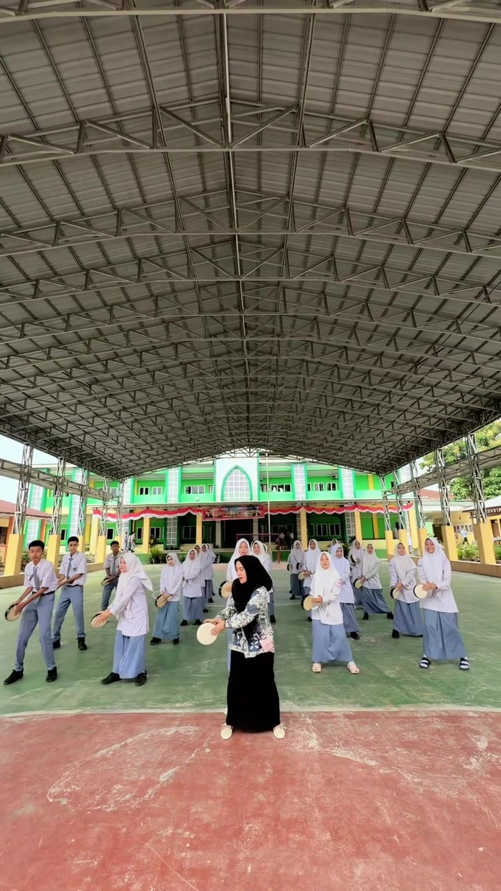 @Meiliza Hijratti S.Pd