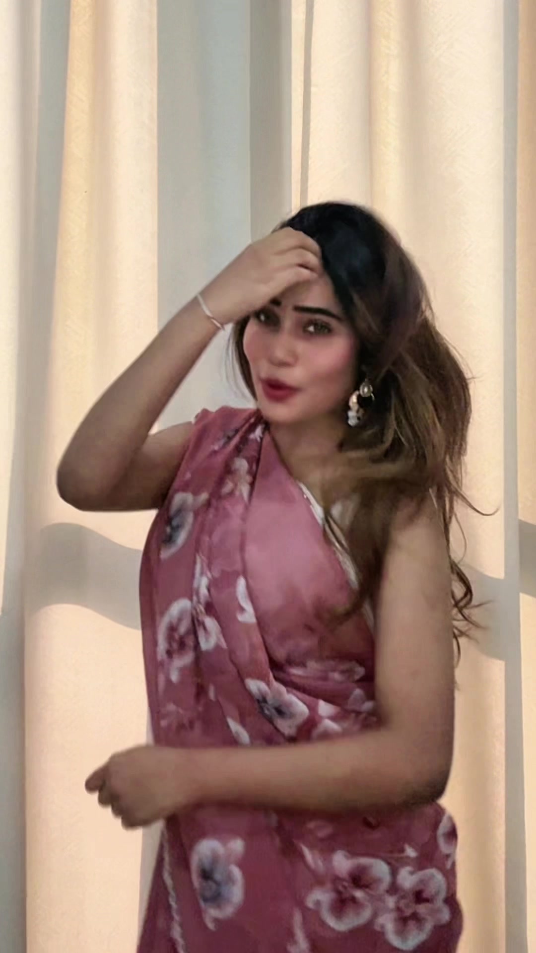 @శివనేశ్వరి🤍🦦