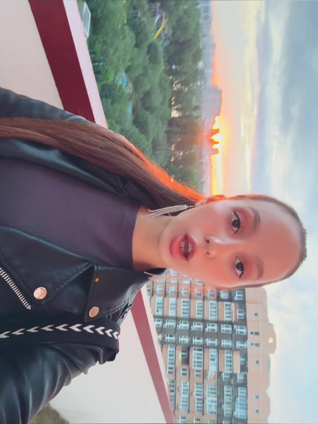 @Ленка🦋