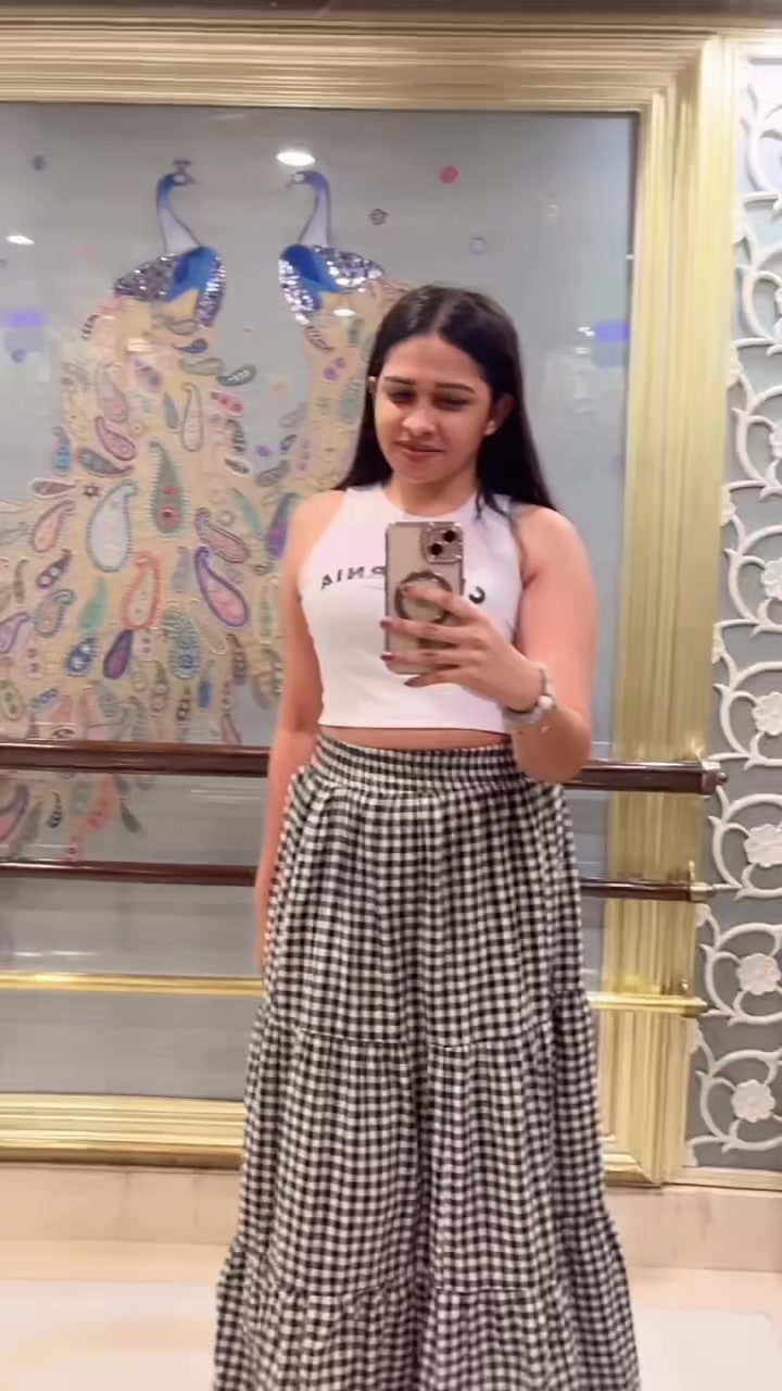 @oshini shanaya
