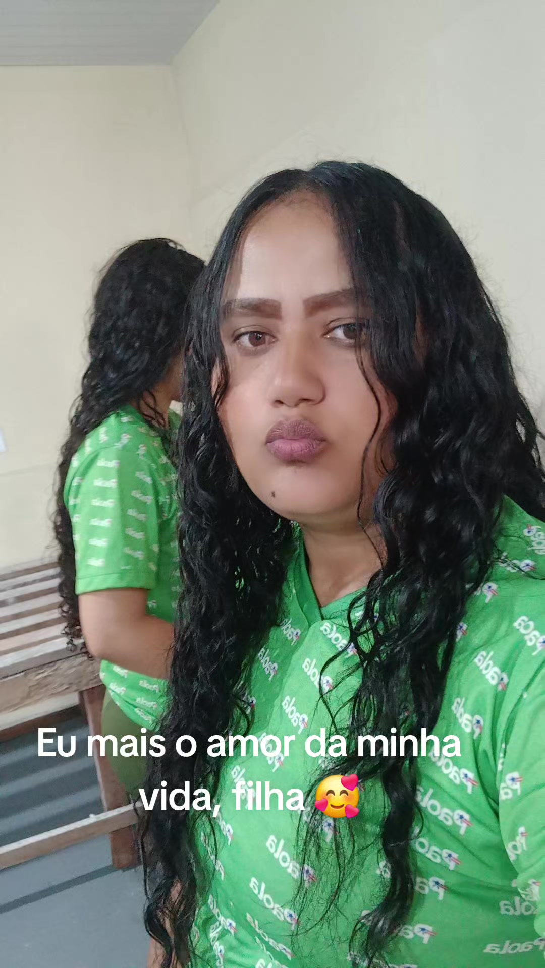 @taina e thania