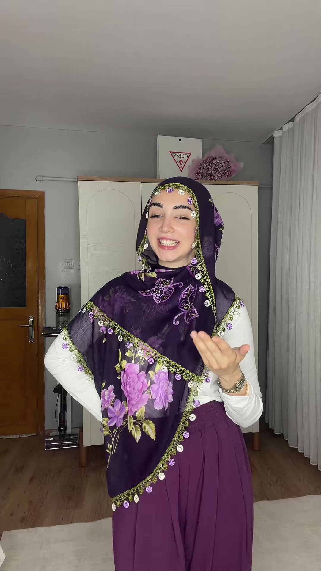 @Kraliçe