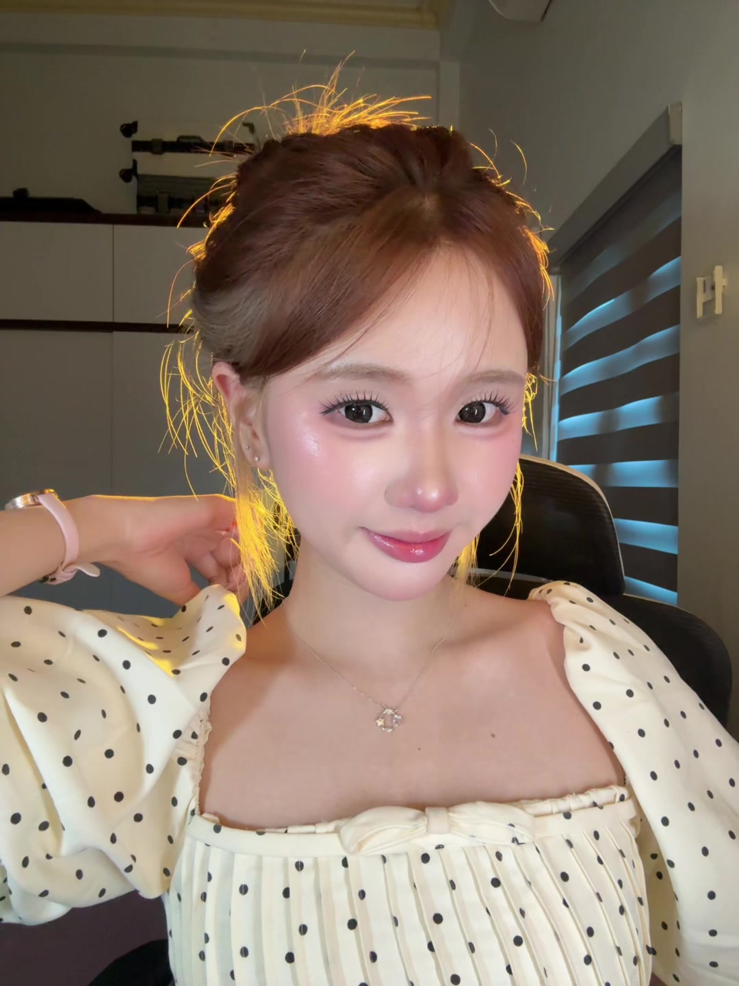 @Thảo vân lên xe anh!